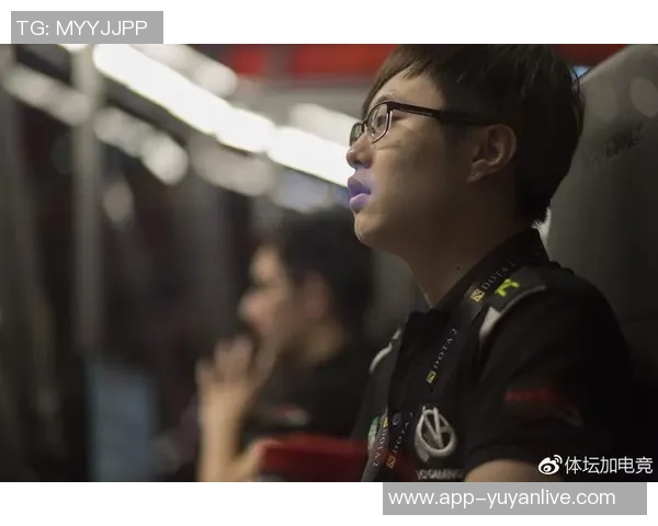 张伟专访：从新手到职业选手的DOTA2成长之路与心路历程